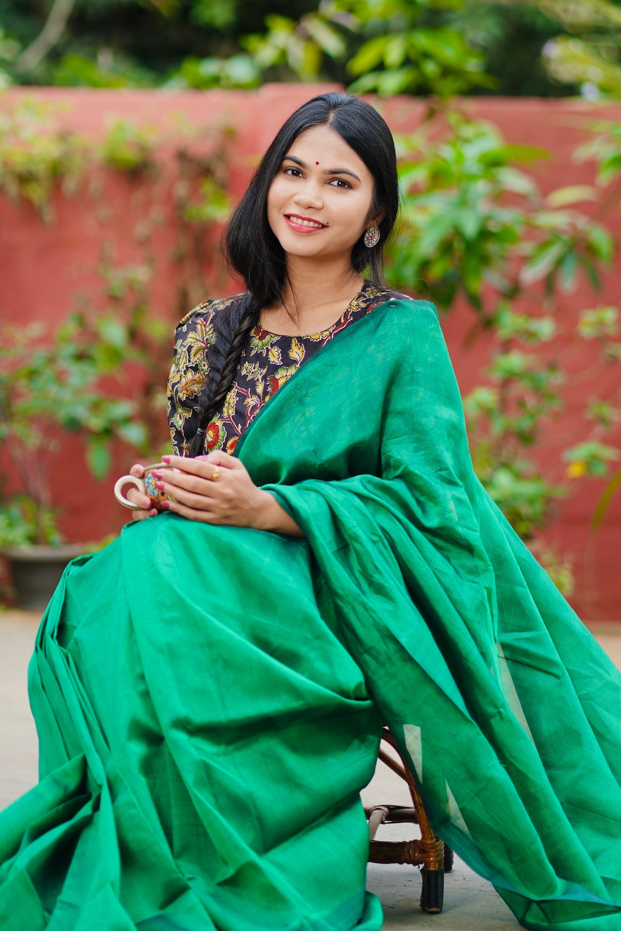 Mangalagiri Plain Bottle Green Saree