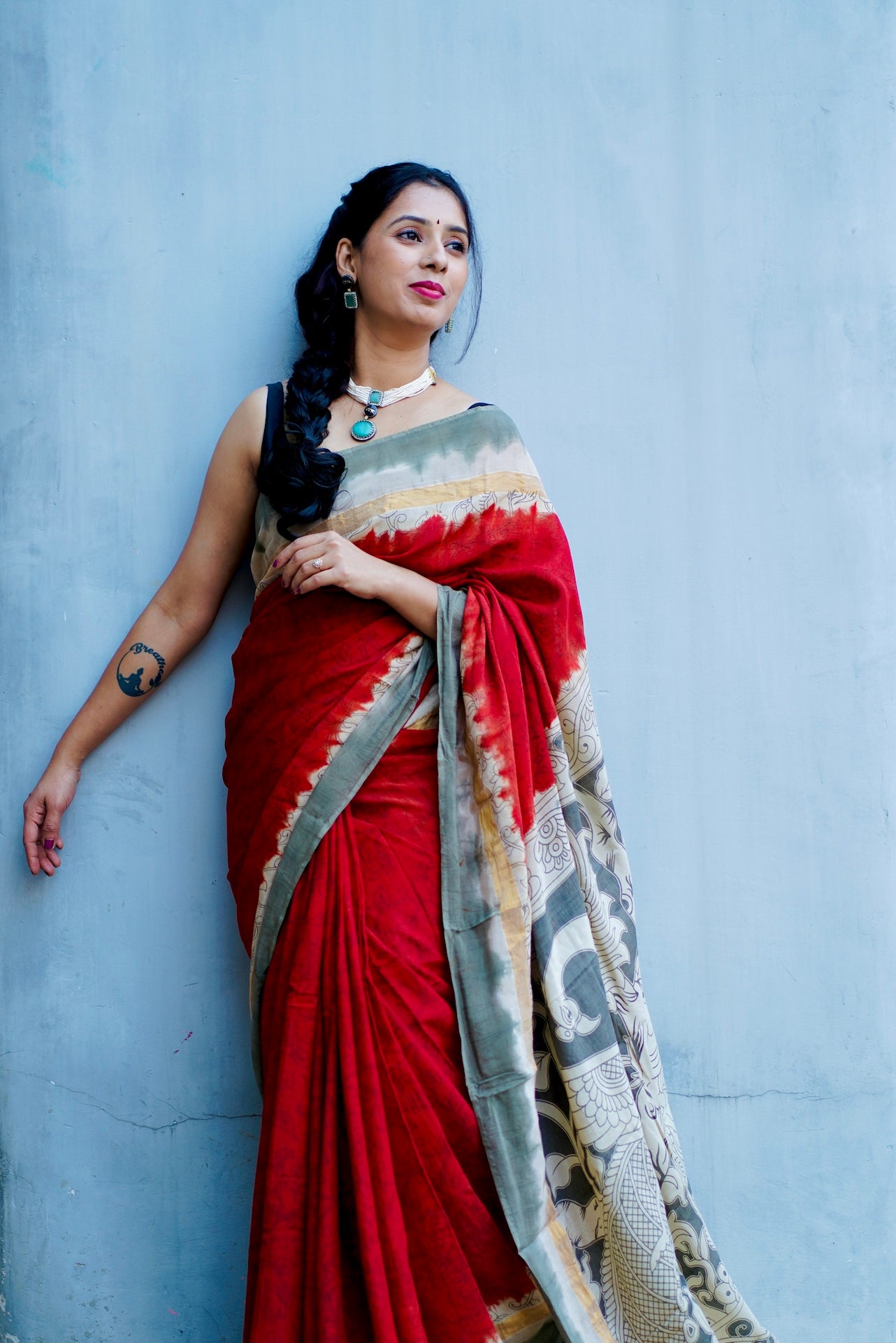 Kalamkari Outlined Print Border Dyed Saree