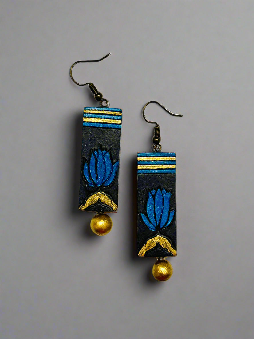 Elegant Black & Blue Rectangular Drop
